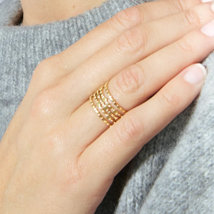 Anillo acabado en oro amarillo 18K - Zaie