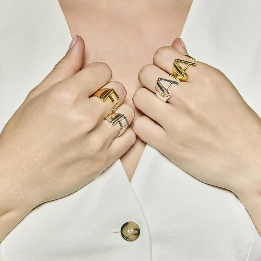 Anillo acabado oro amarillo 18k - Alphabet