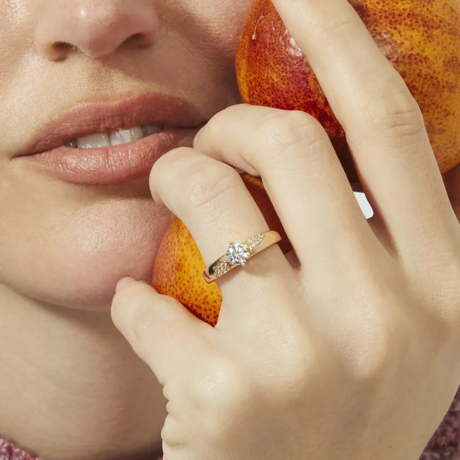 Anillo de Circonita Brillante acabado en oro rosa de 18k - Wedal