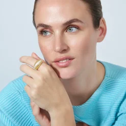 Anillo de Circonita Brillante acabado en oro amarillo de 18k - Gunlib