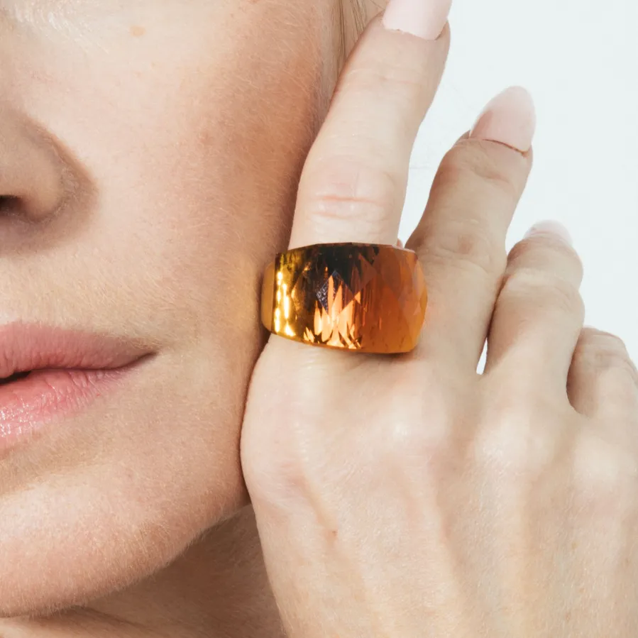 Anillo de Cuarzo Hidrotermal Naranja acabado en oro amarillo de 18k - Fadino