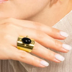 Anillo de Ónix acabado en oro amarillo 18K- Rhumo
