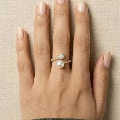 Anillo de Perla Blanca acabado en oro amarillo de 18k - Tian