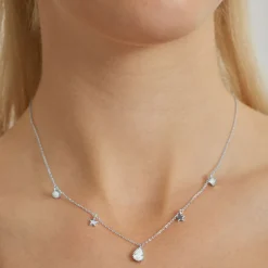 Collar de Plata de Ley 925 con Circonita Brillante acabado en rodio - Estrella