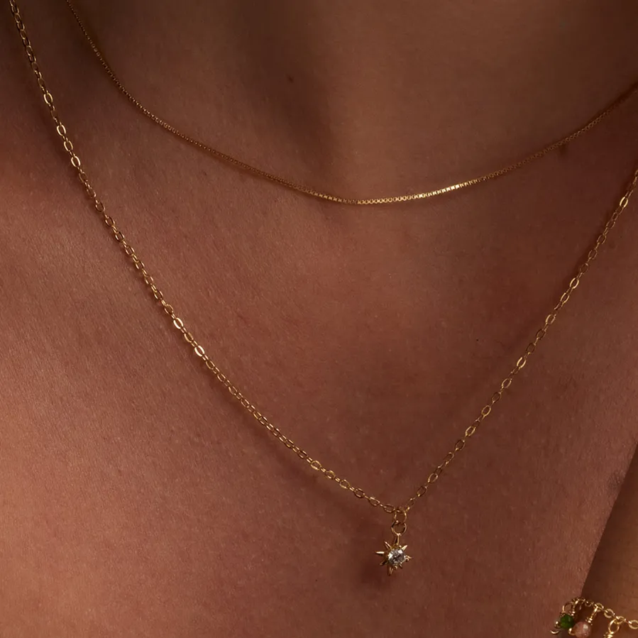 Collar de Plata de Ley 925 y Circonita Brillante acabado en oro amarillo 18K - Najme