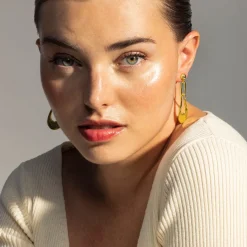 Pendientes acabados en oro amarillo 18K - Nkara