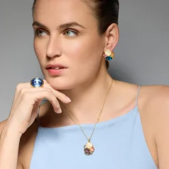 Pendientes Nedla de Cristal Verde acabado oro amarillo de 18k