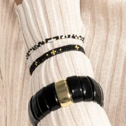 Pulsera con Cristal Negro acabado oro 18k - Sagruk