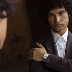 Reloj acabado en rodio - Uzrai