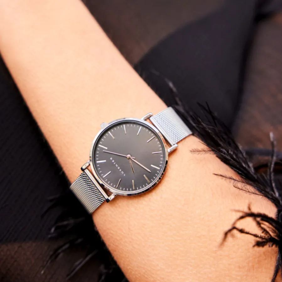 Reloj acabado en rodio - Uzrai